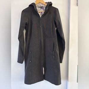Lululemon rain jacket with hood - 3/4 length size 6